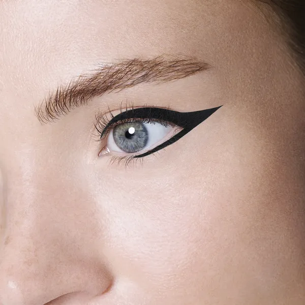 AQUA RESIST COLOR INK Водостойкая жидкая подводка для глаз