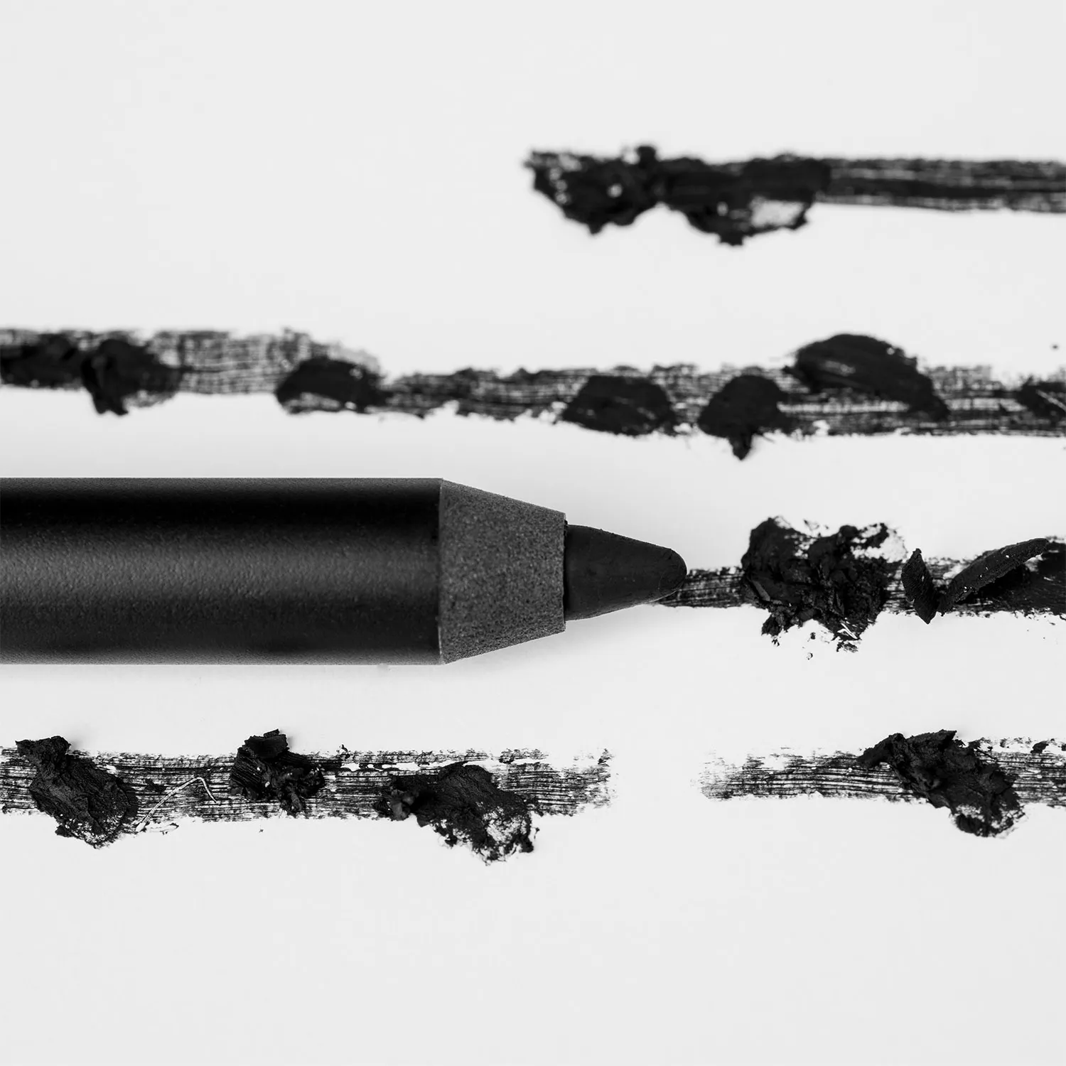 Smudgeproof Карандаш для глаз водостойкий