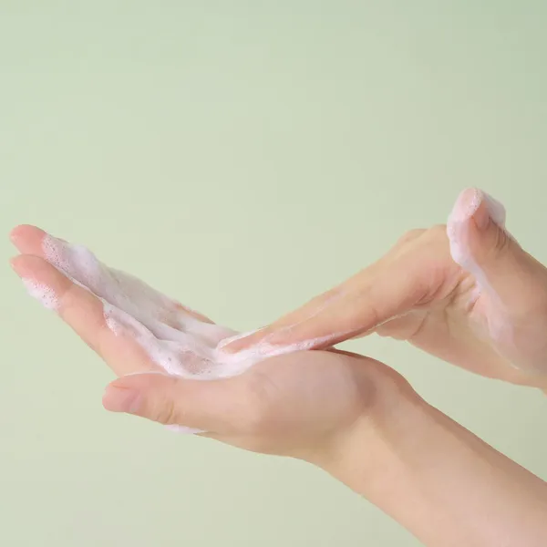 Madagascar Centella Tea-Trica Пенка для лица для проблемной кожи на основе чайного дерева и центеллы