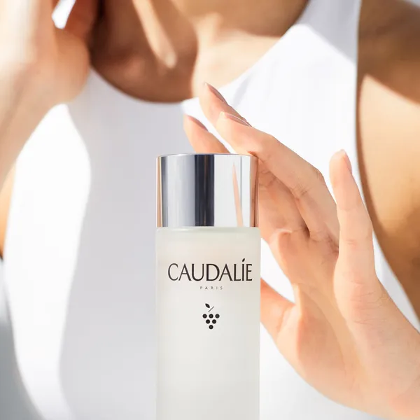 VINOPERFECT Концентрированная эссенция для сияния кожи с гликолевой кислотой