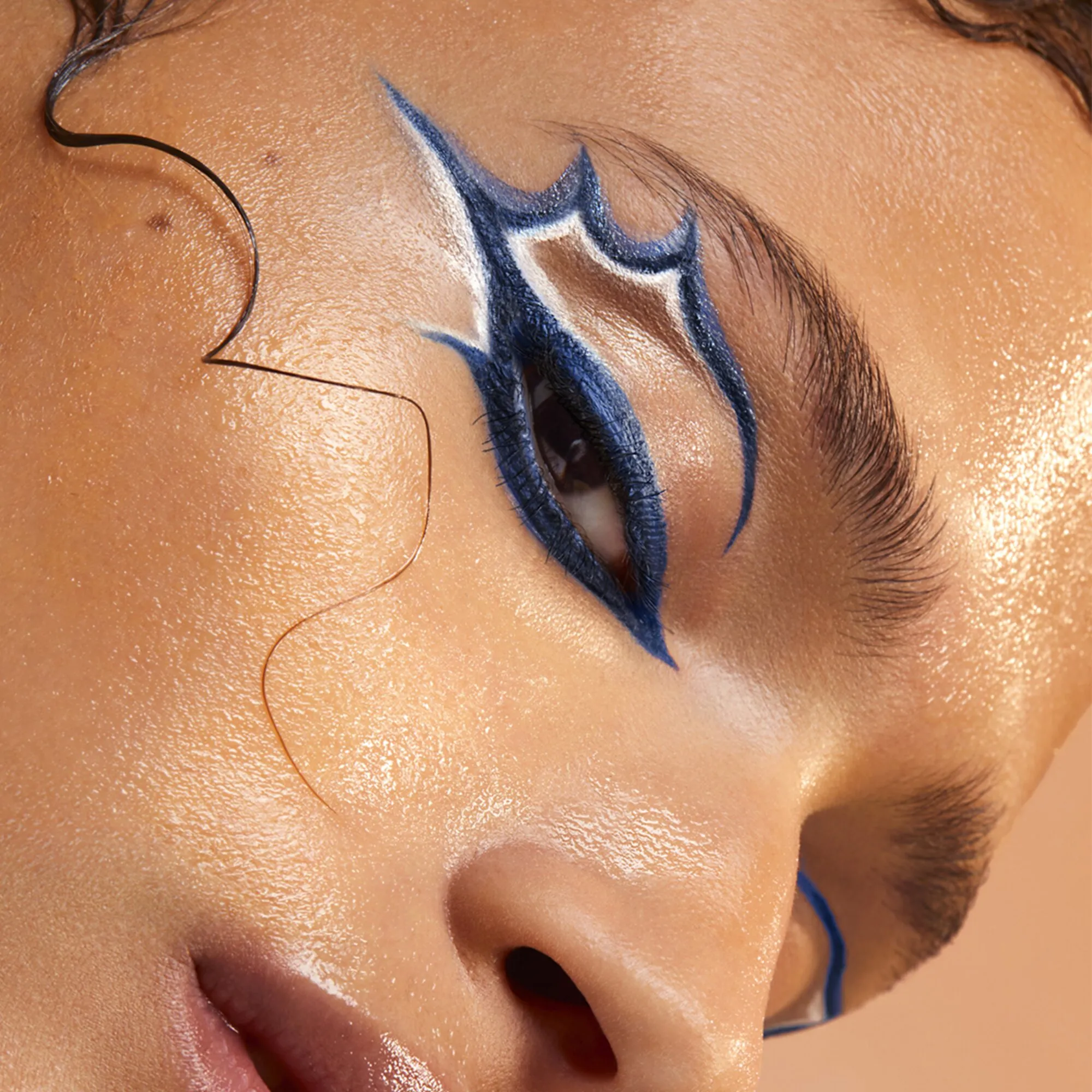 AQUA RESIST COLOR INK ΠΠΎΠ΄ΠΎΡΡΠΎΠΉΠΊΠ°Ρ ΠΆΠΈΠ΄ΠΊΠ°Ρ ΠΏΠΎΠ΄Π²ΠΎΠ΄ΠΊΠ° Π΄Π»Ρ Π³Π»Π°Π·