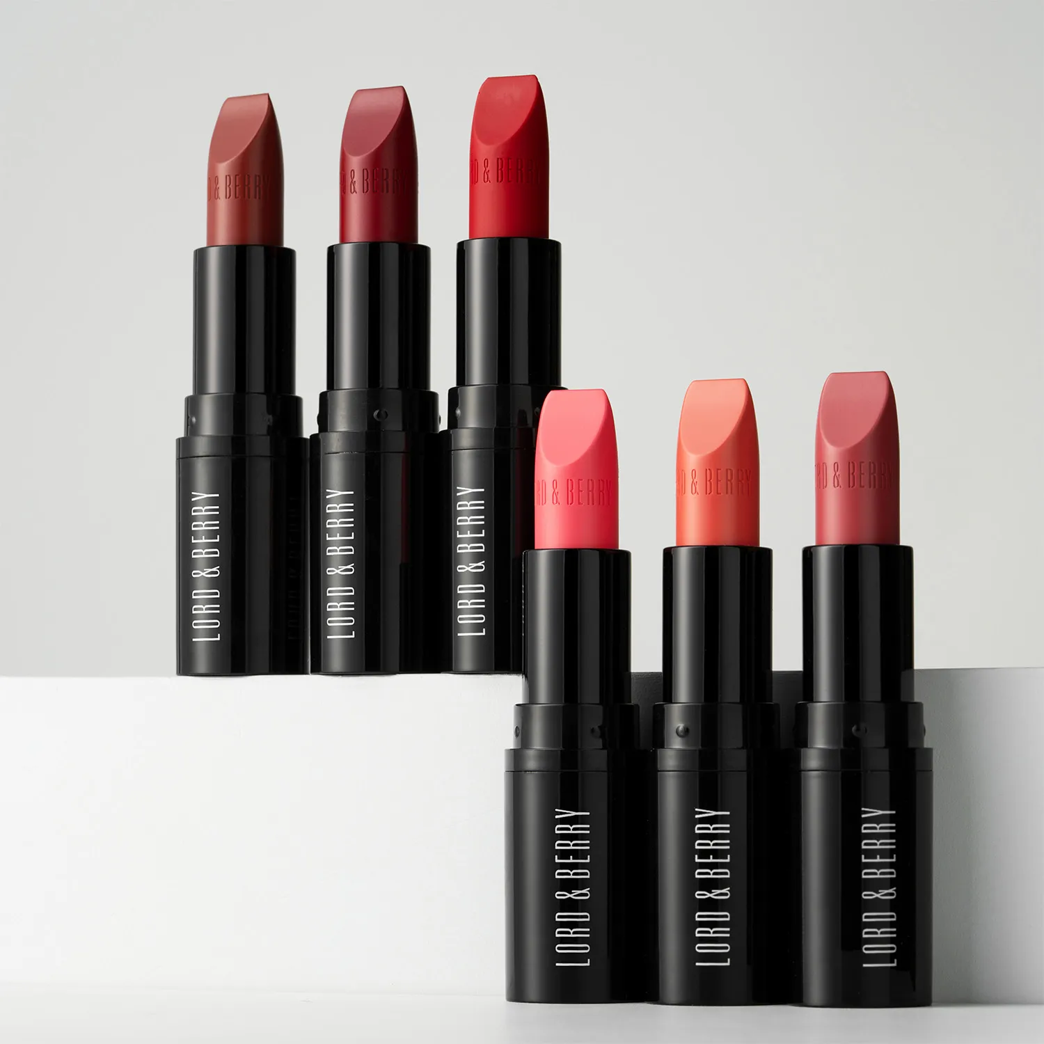 Jamais Полупрозрачная губная помада