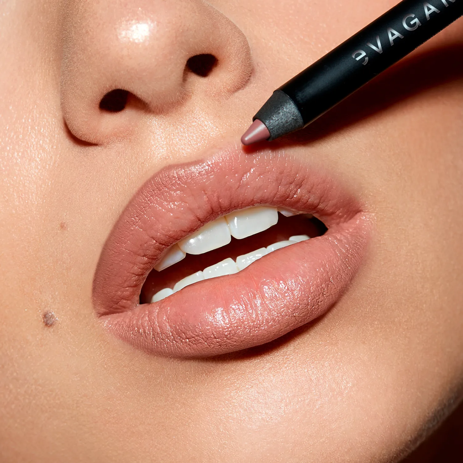 Superlast lip pencil Карандаш для губ суперстойский