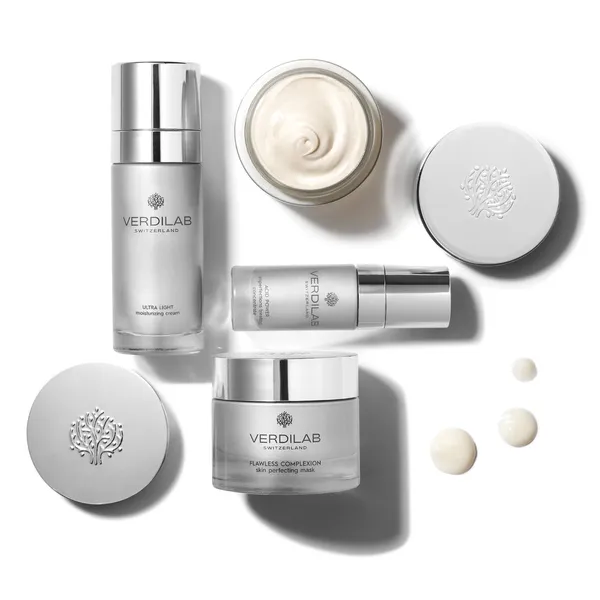 ULTRA LIGHT moisturizing cream Крем клеточный ультралегкий с гидроксикислотами для увлажнения и выравнивания тона