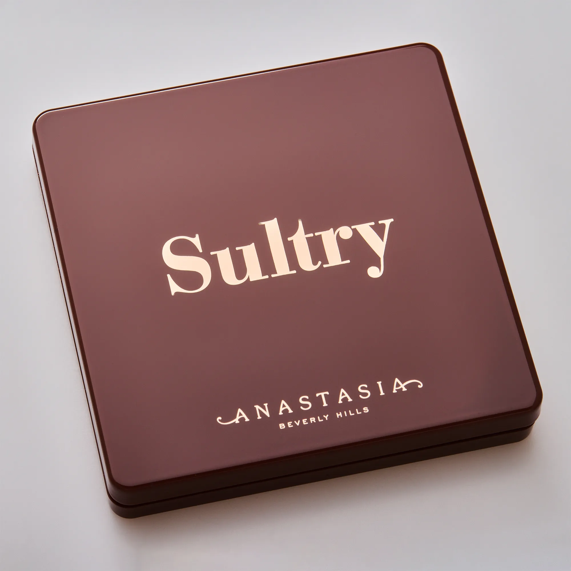 SULTRY Палетка теней в мини-формате