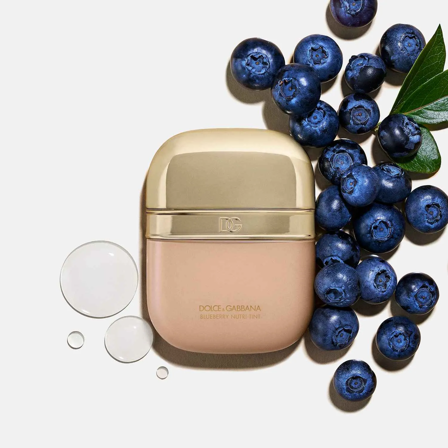 BLUEBERRY NUTRI TINT Увлажняющий тональный крем