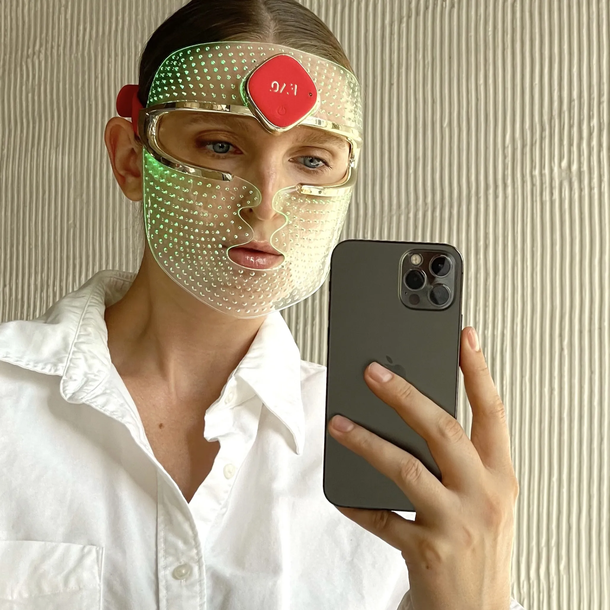 Ультралегкая LED-маска FAQ™ 201 с 3 типами LED-света для молодости вашей кожи