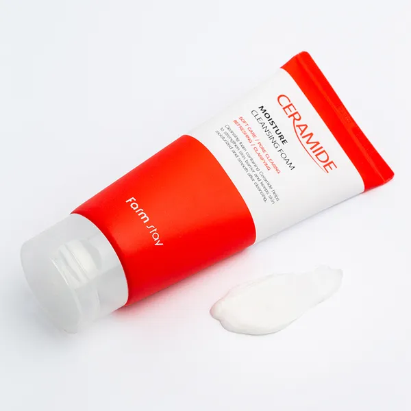 Увлажняющая очищающая пенка с керамидами