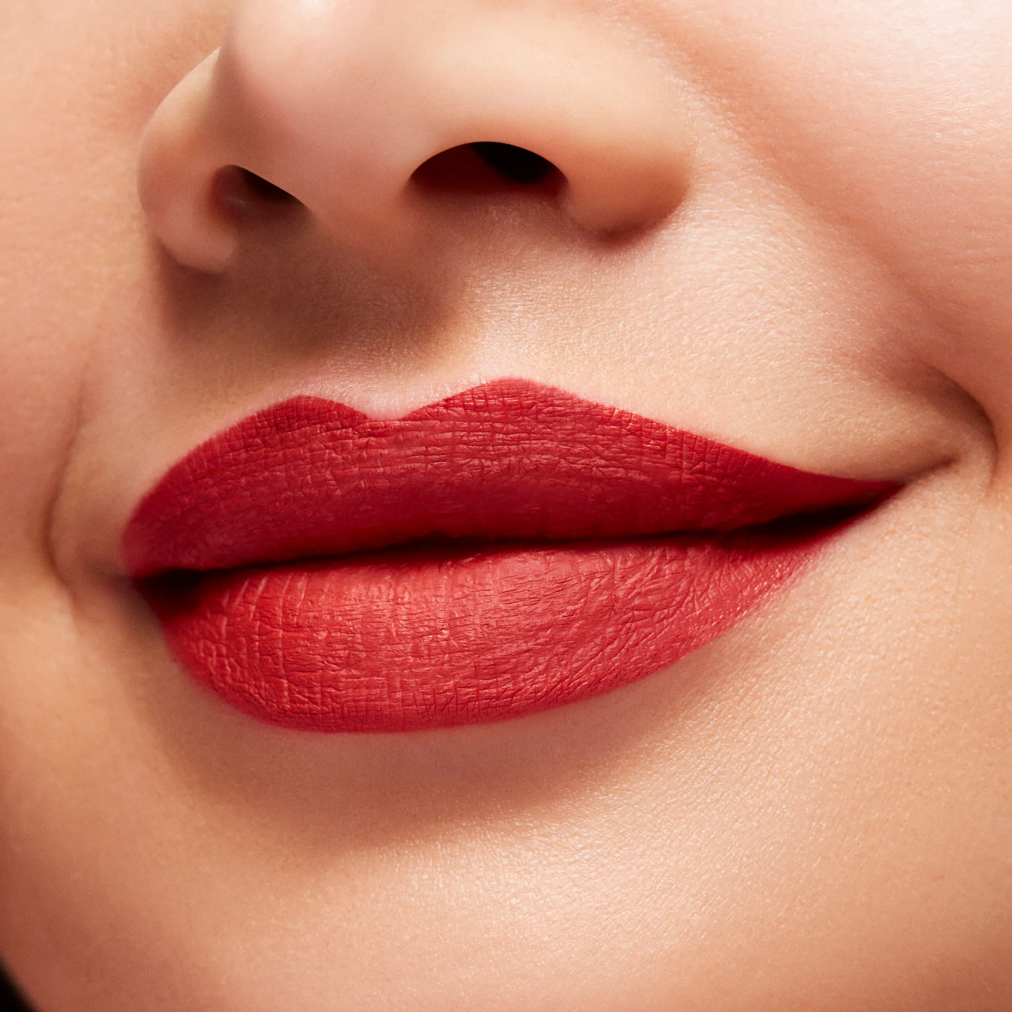 LOCKED KISS INK™ 24HR LIPCOLOUR Жидкая помада