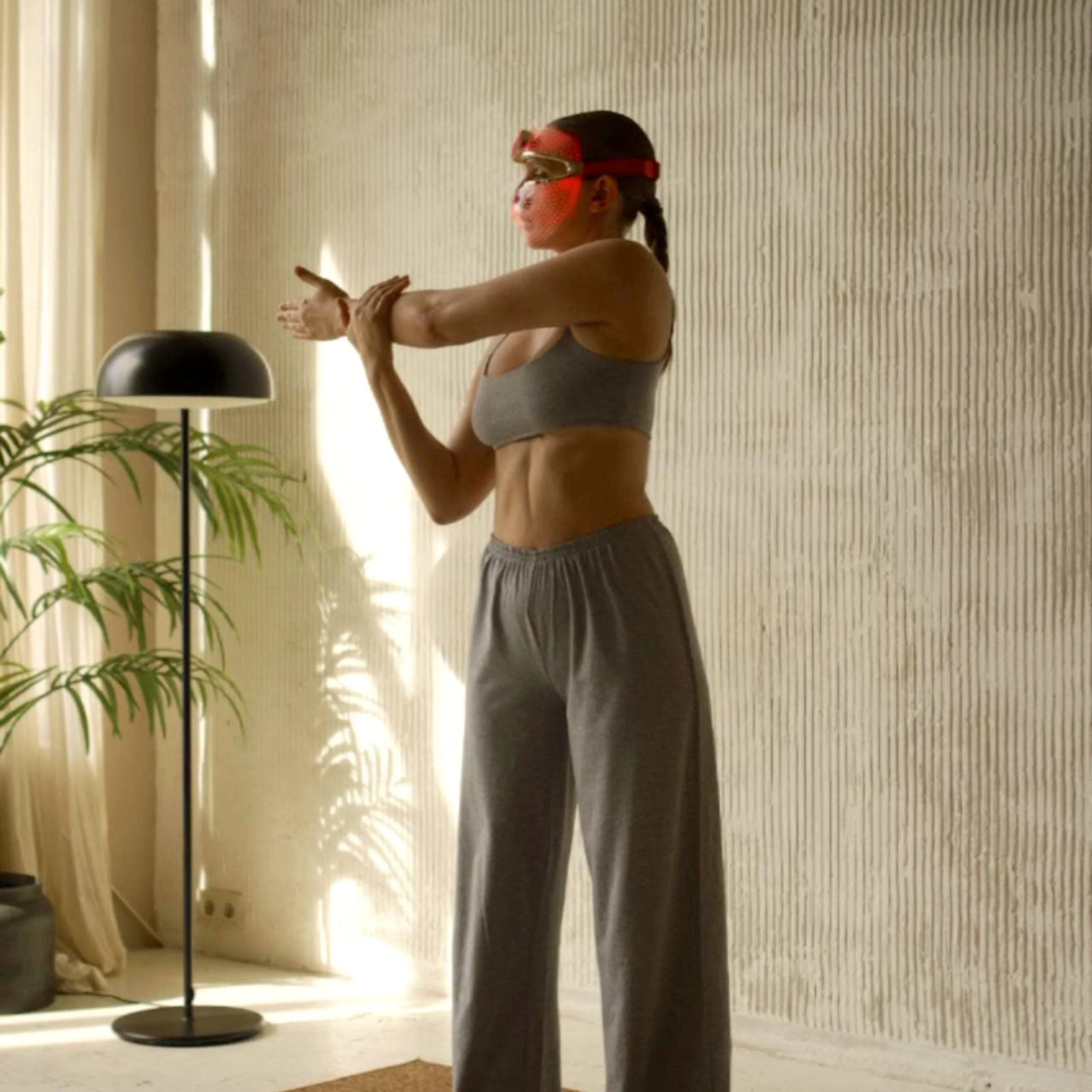 Ультралегкая LED-маска FAQ™ 201 с 3 типами LED-света для молодости вашей кожи