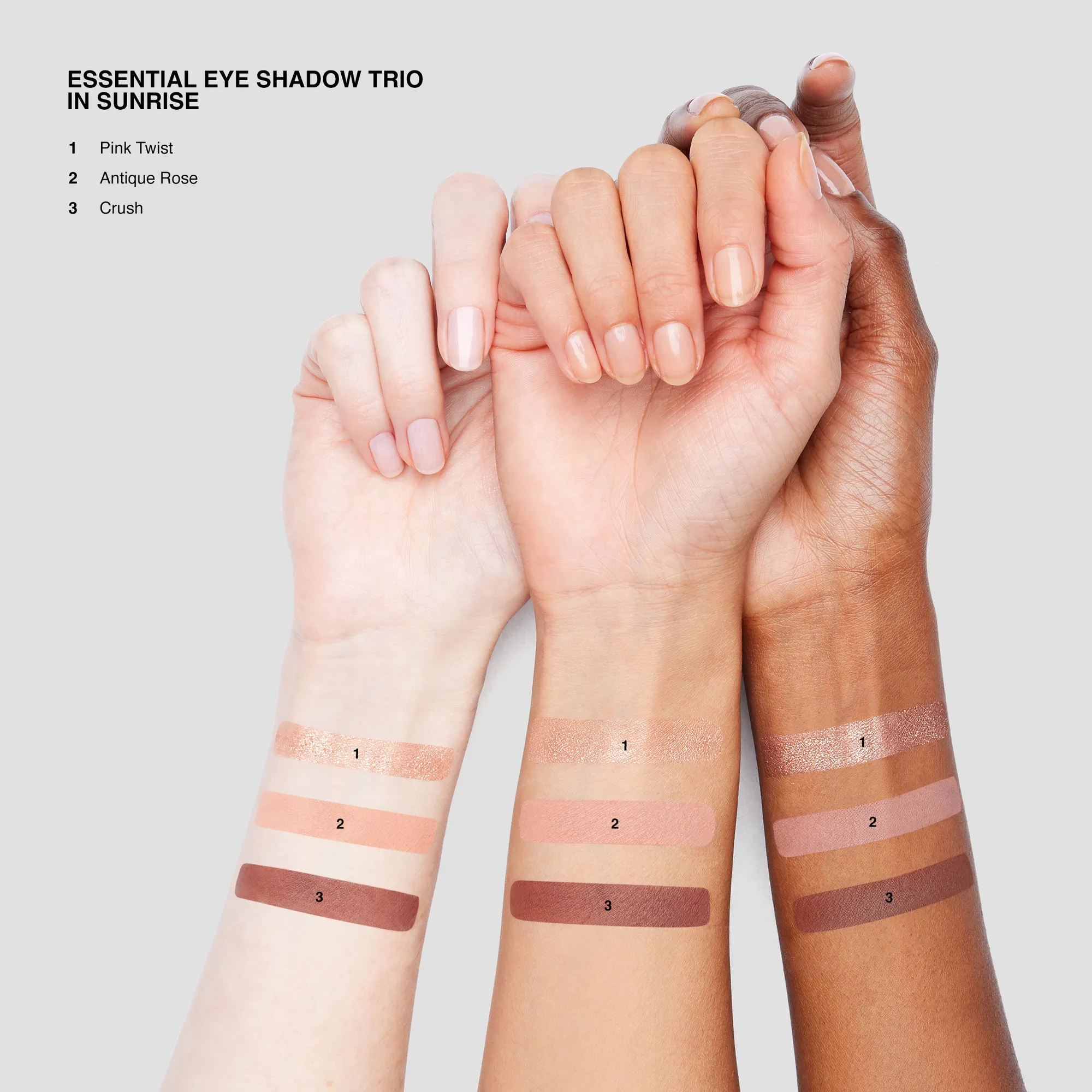 Essential Eye Shadow Trios Палетка теней для глаз