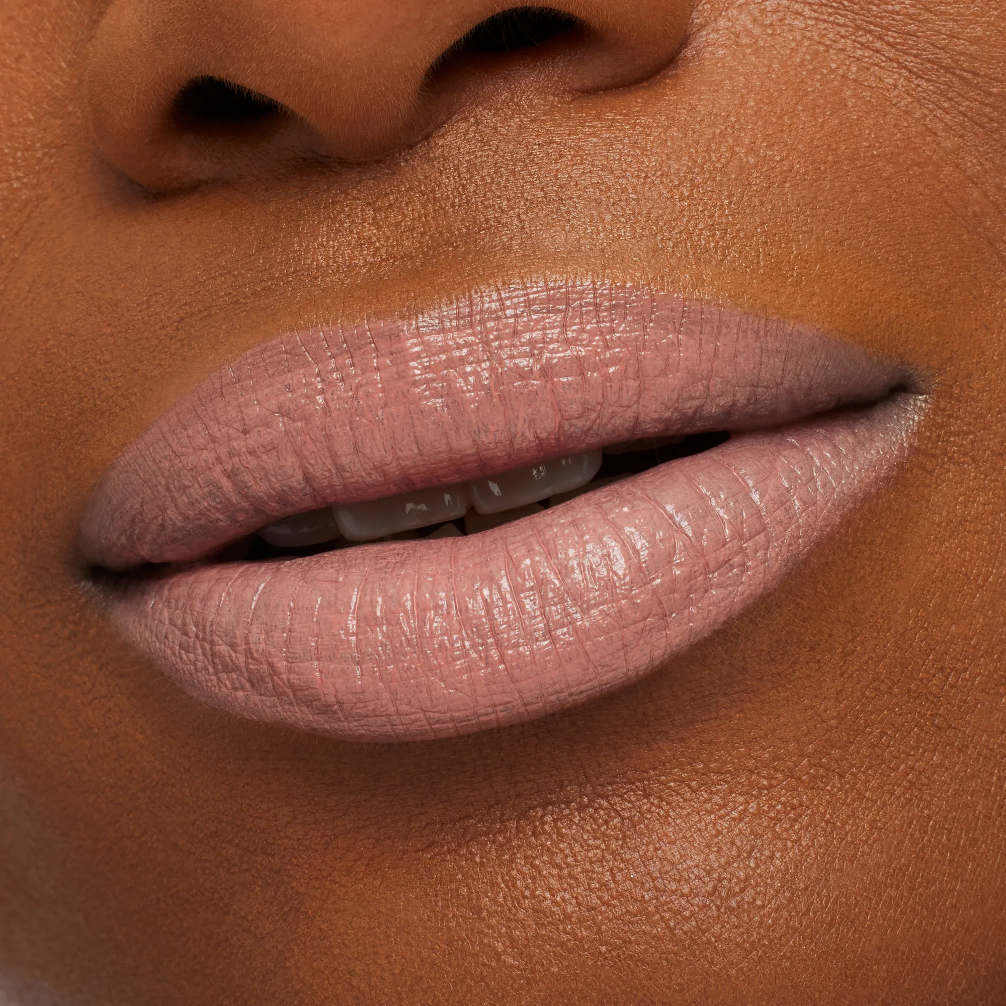 MACXIMAL SLEEK SATIN LIPSTICK Губная помада