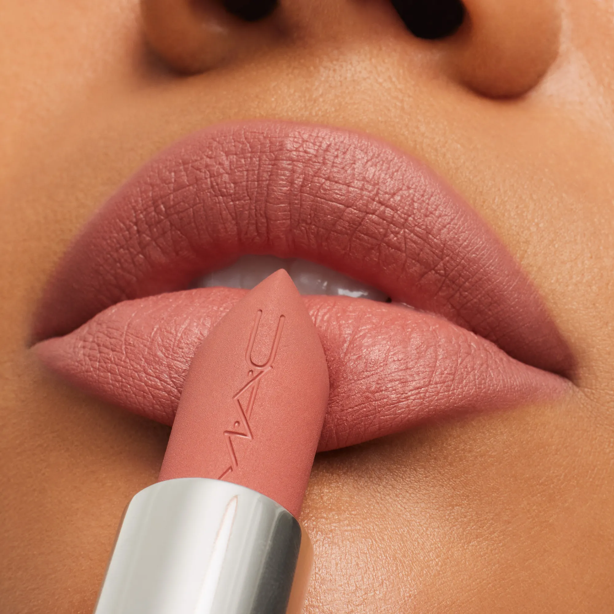 MACXIMAL MATTE LIPSTICK Губная помада MACXIMAL MATTE LIPSTICK Губная помада