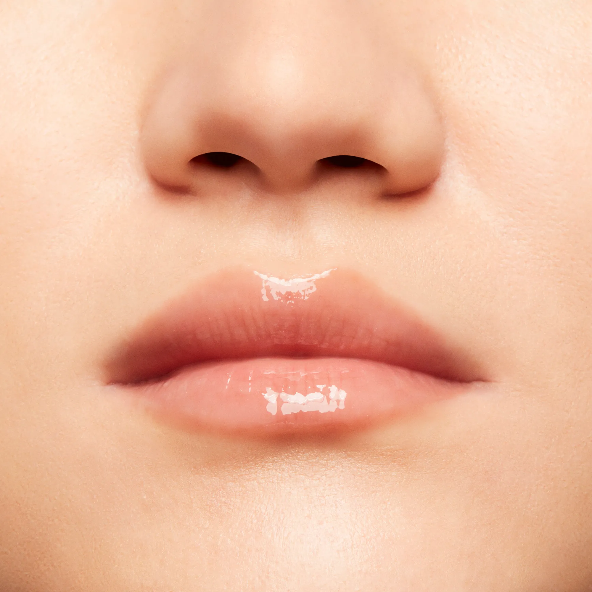 SQUIRT PLUMPING GLOSS STICK Бальзам для губ, придающий объем