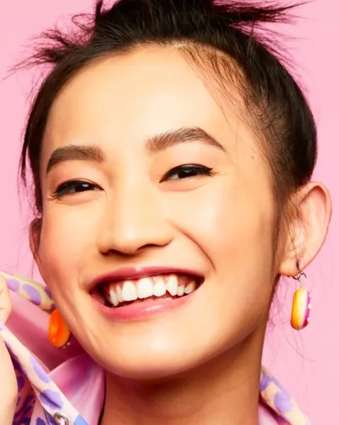 Boi-ing Cakeless Флюидный консилер с плотной текстурой