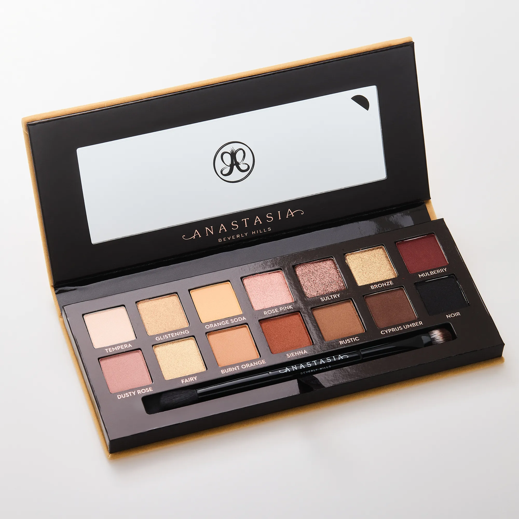 SOFT GLAM Палетка теней