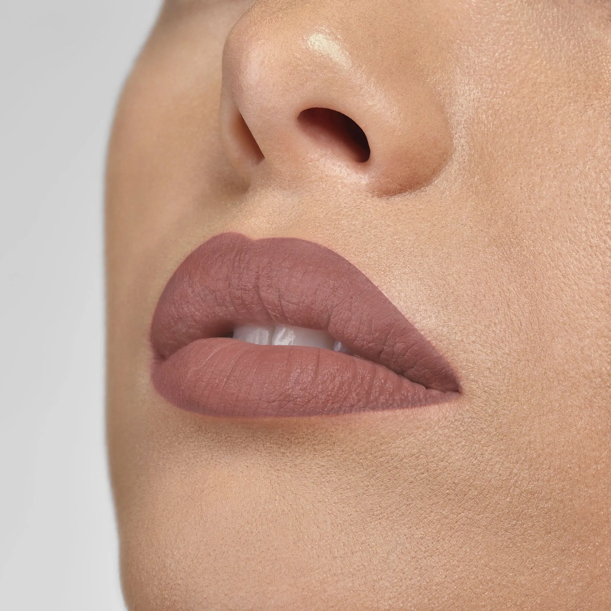 ROUGE ARTIST VELVET NUDE Помада для губ