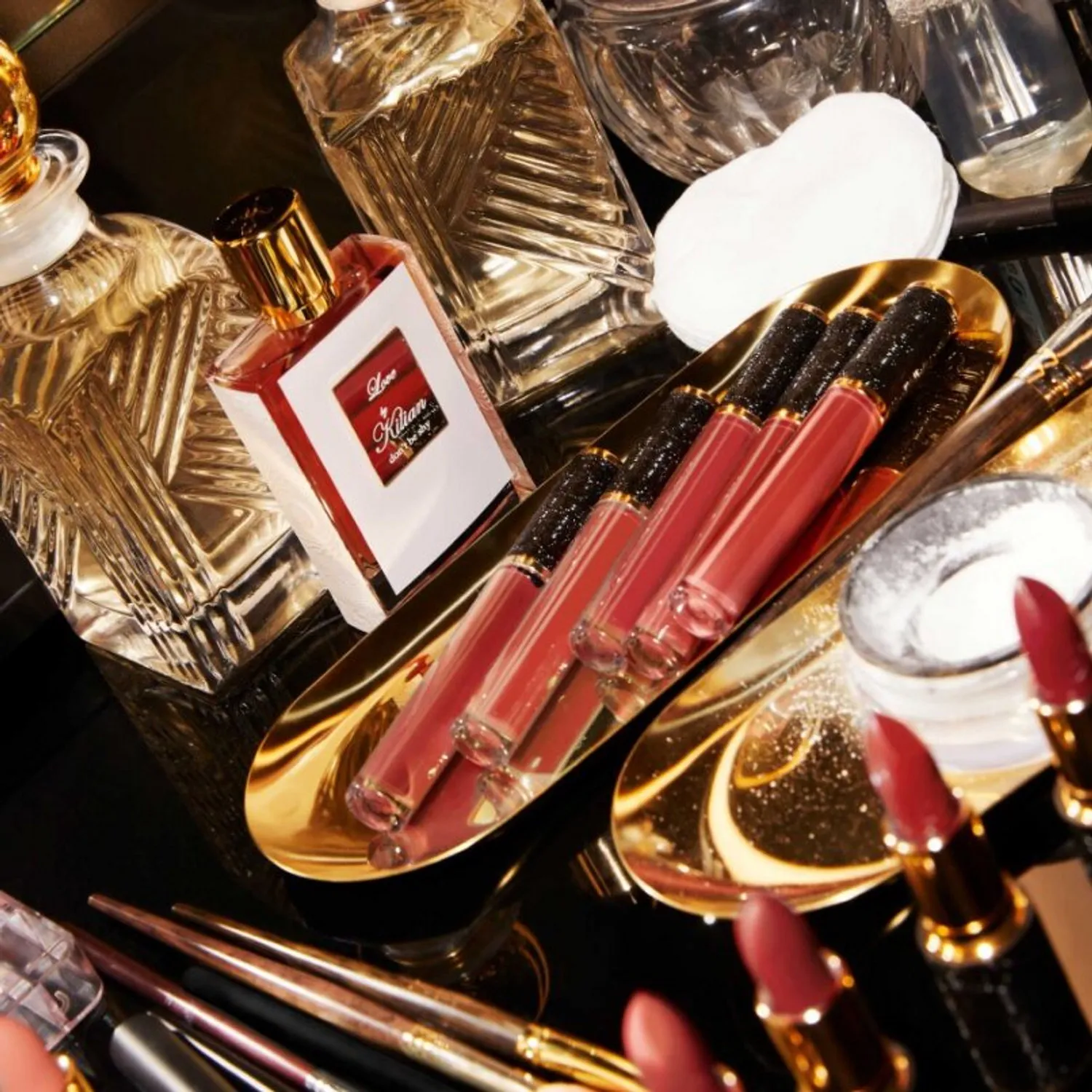 Le Rouge Parfum Liquid Ultra Matte Жидкая матовая помада