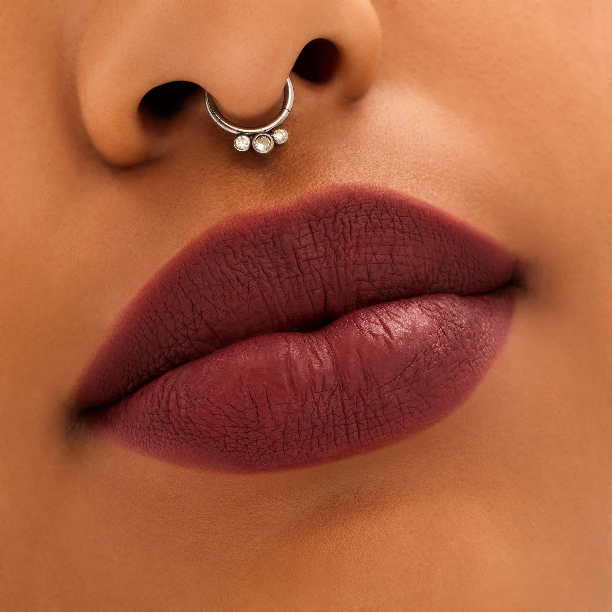 LOCKED KISS 24HR LIPSTICK Губная помада