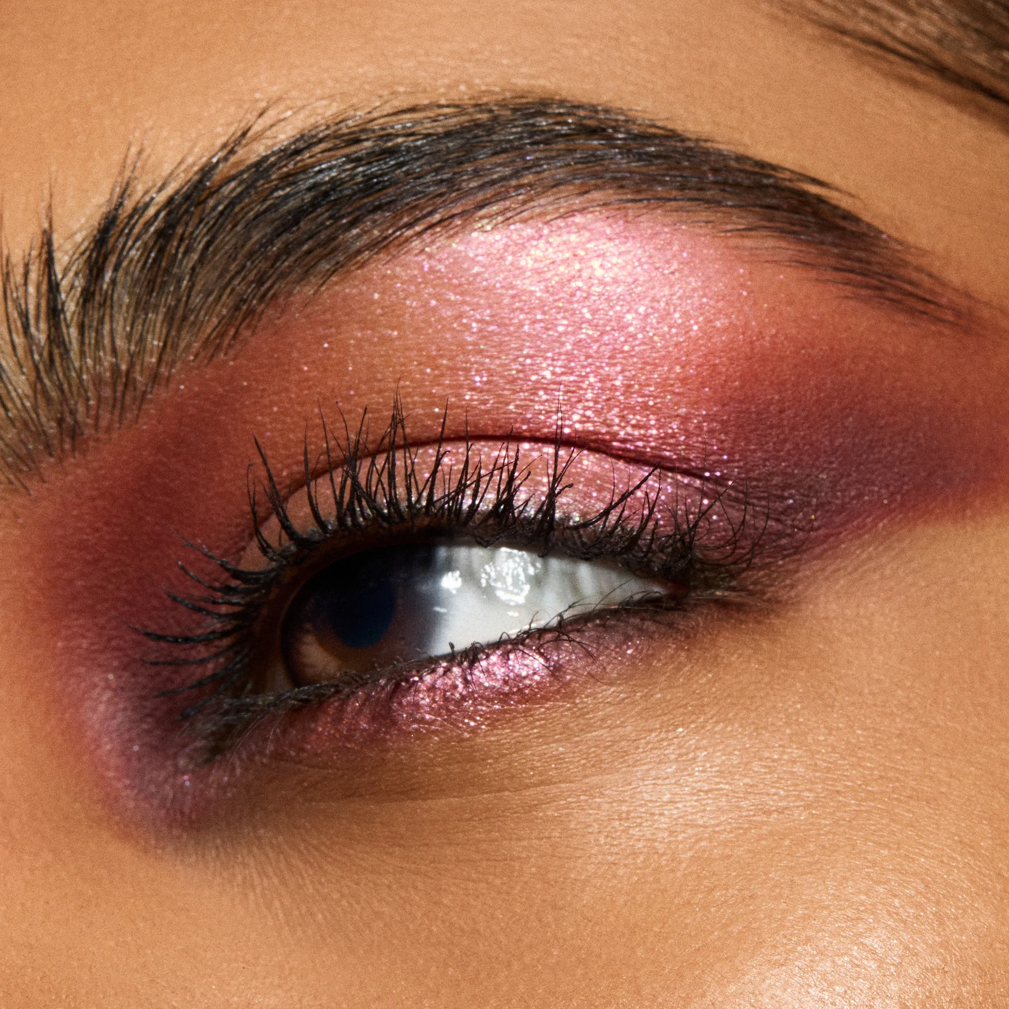 GLITTER EYE SHADOW Тени для век