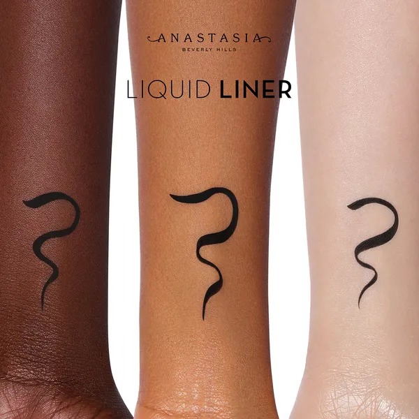 LIQUID LINER Жидкая подводка для глаз