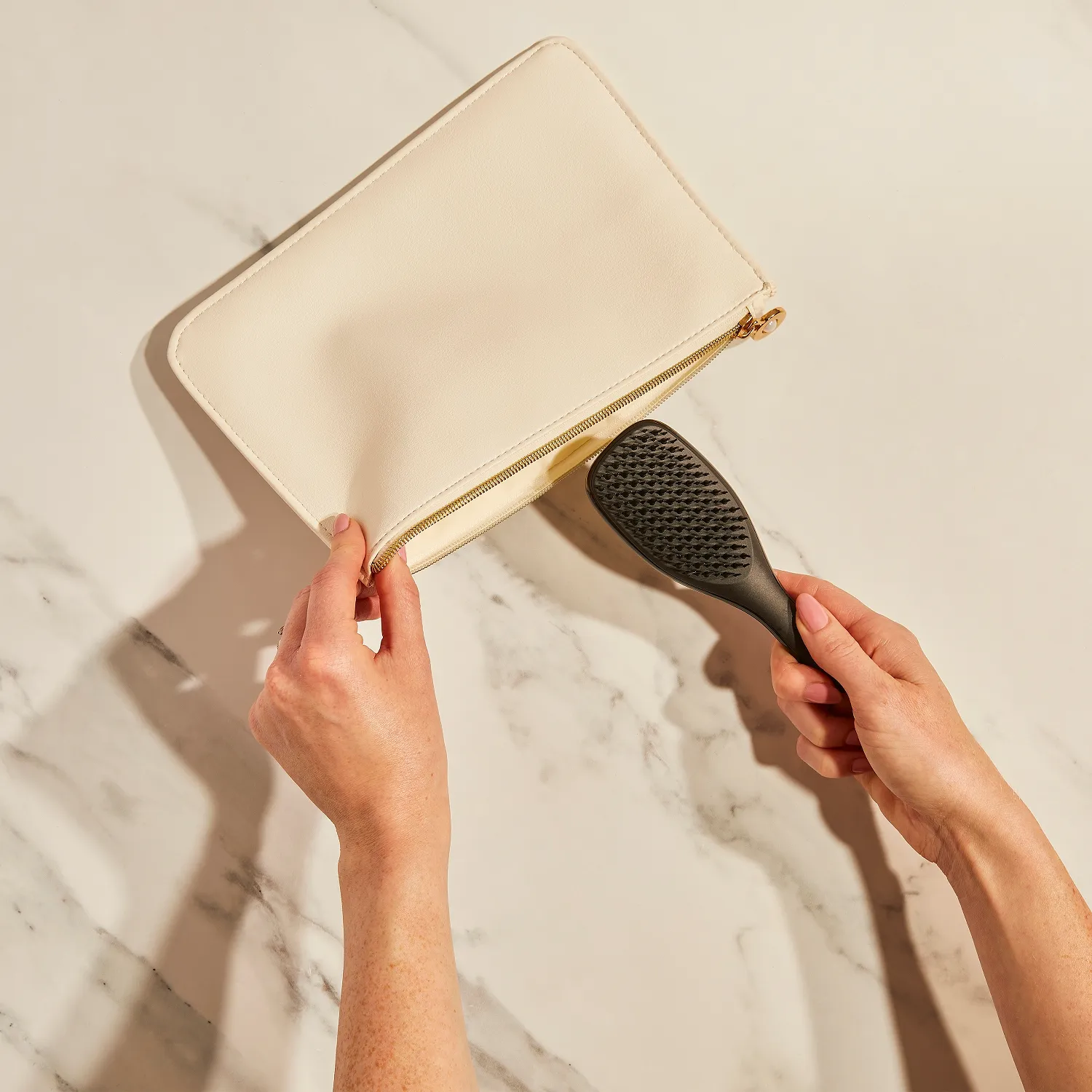 THE ULTIMATE DETANGLER MINI LIQUORICE BLACK Расческа в мини-формате