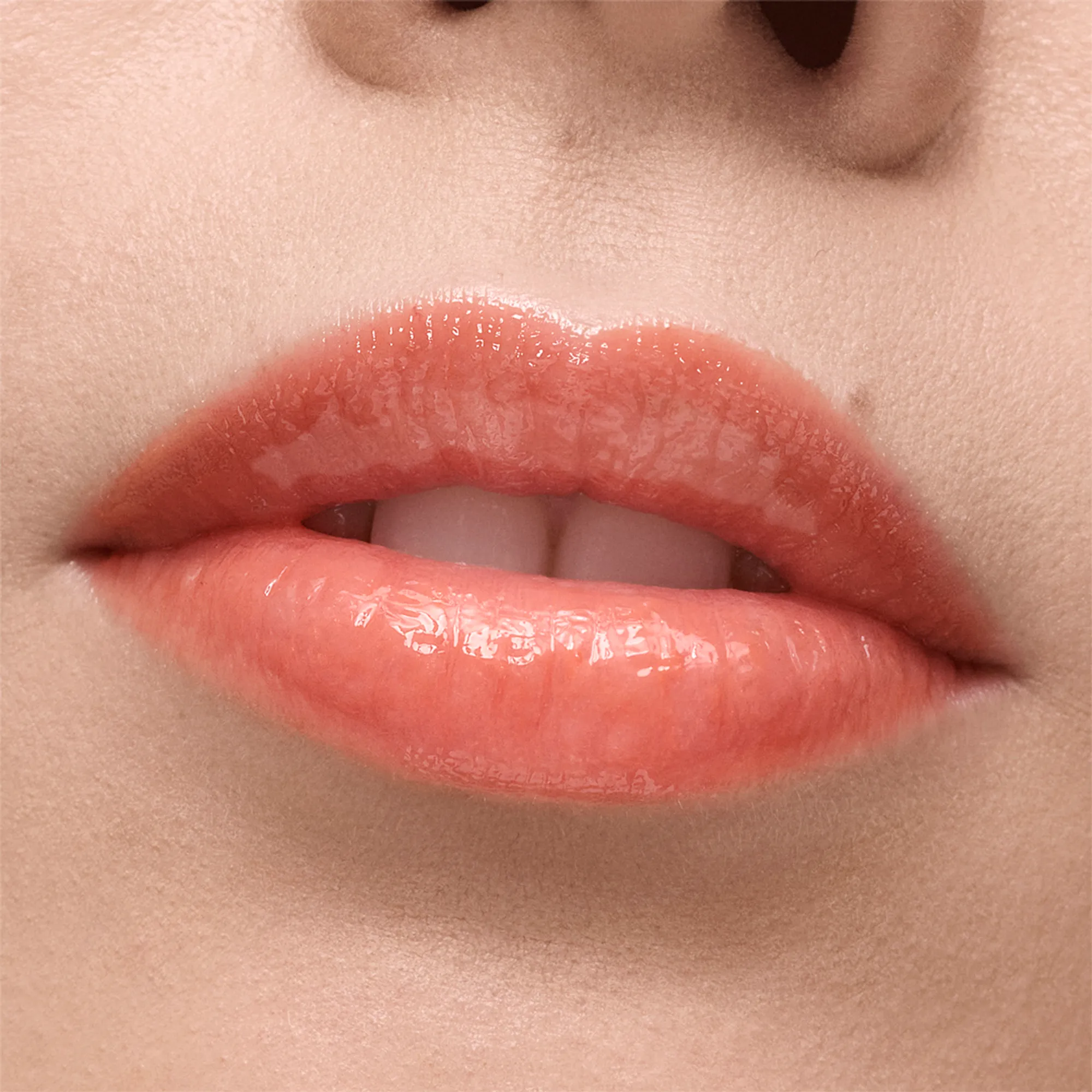 ESTEE LAUDER GLOSSY POUT Масло-Блеск для Губ 07 Apricot Nectar 6 мл