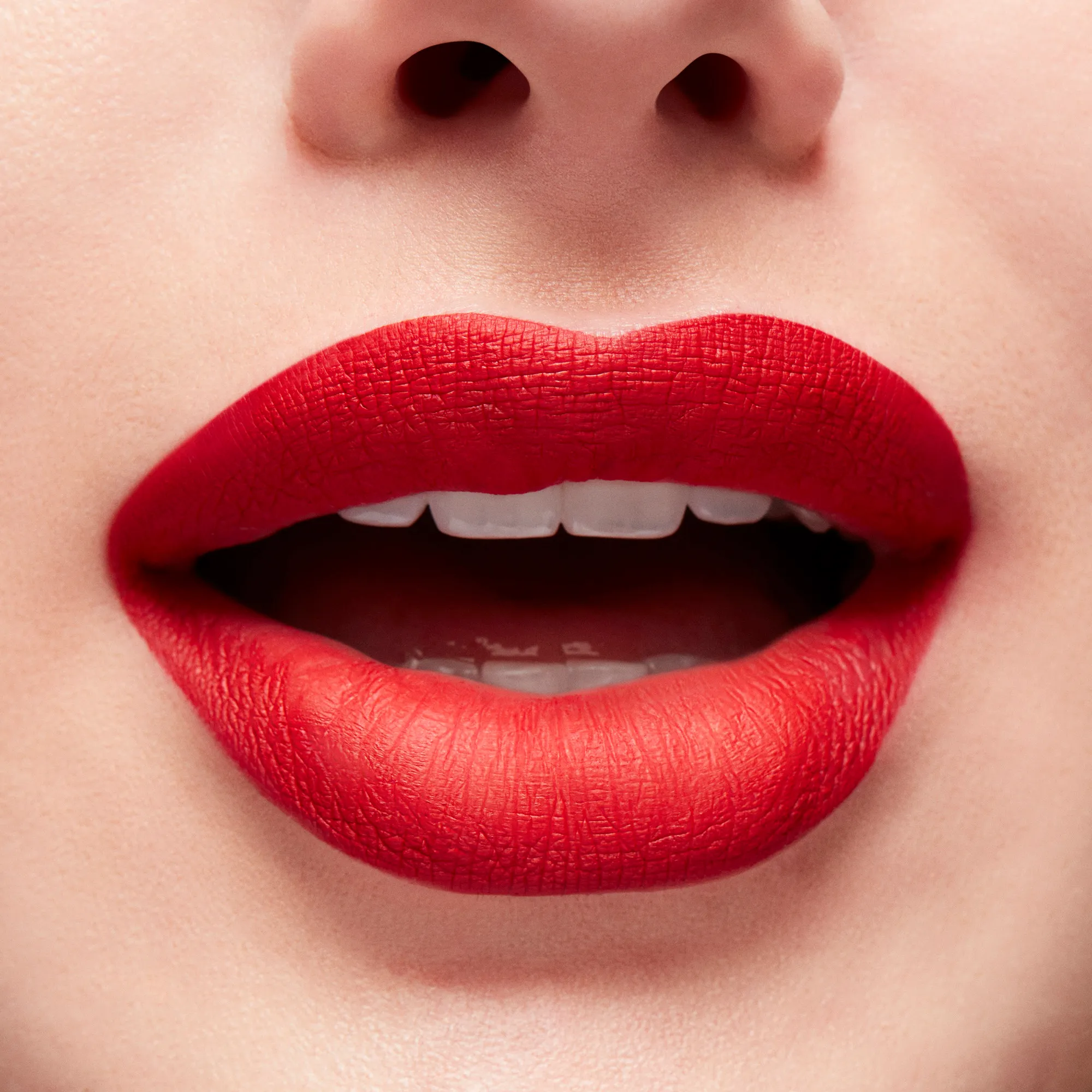 LOCKED KISS INK™ 24HR LIPCOLOUR Жидкая помада