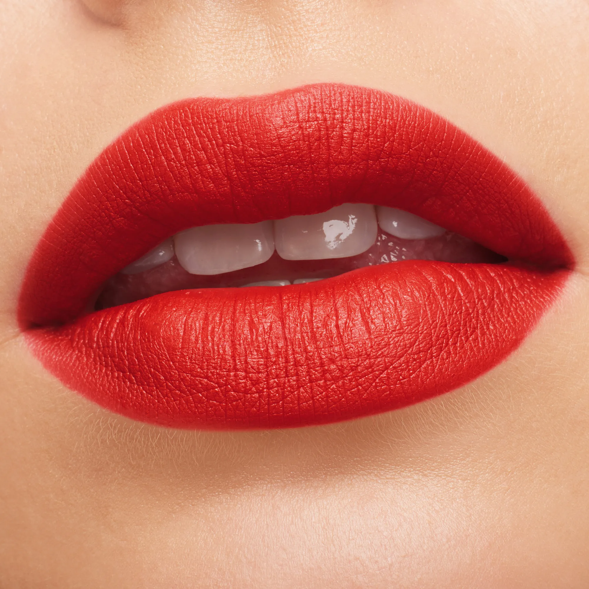 MACXIMAL SLEEK SATIN LIPSTICK Губная помада