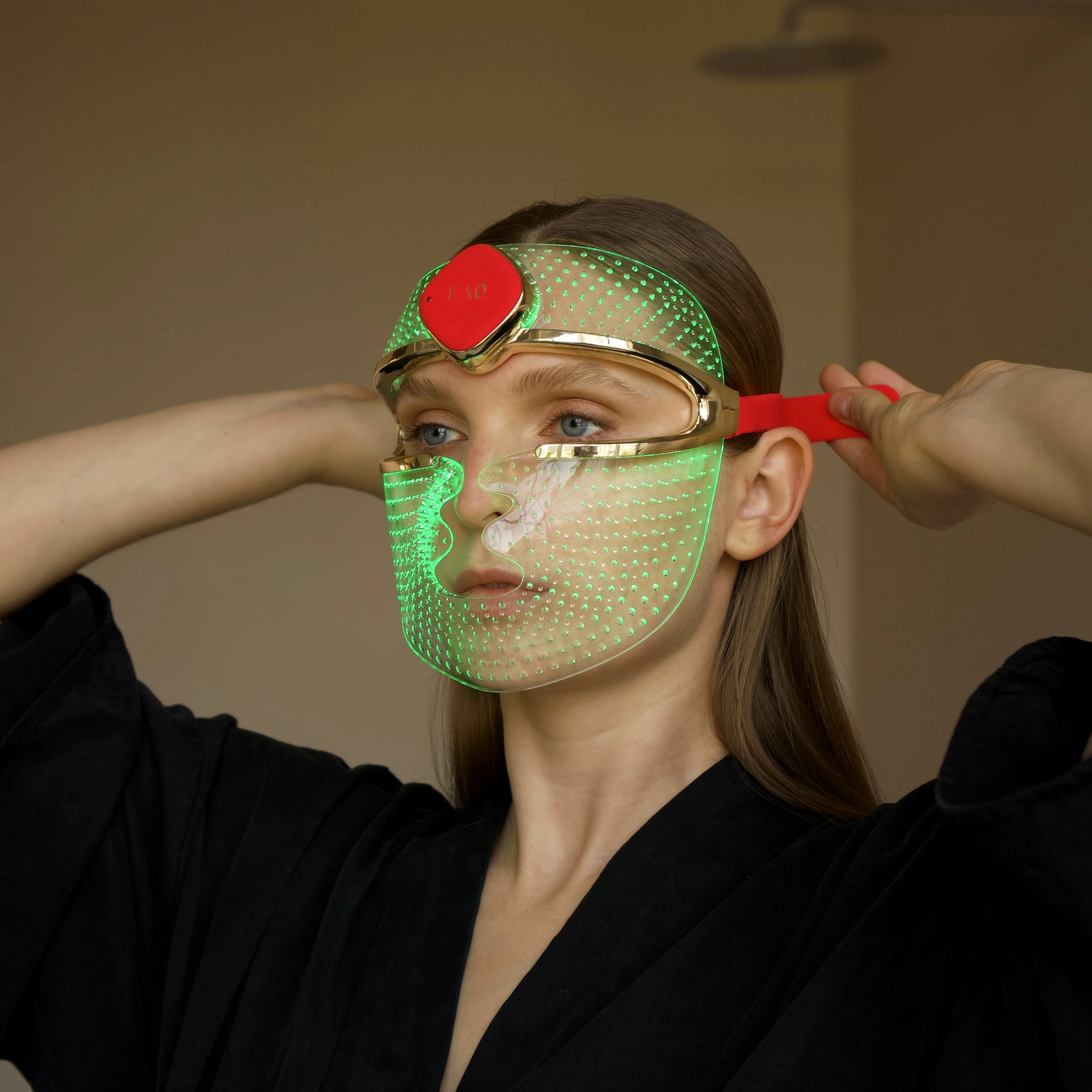 Ультралегкая LED-маска FAQ™ 201 с 3 типами LED-света для молодости вашей кожи