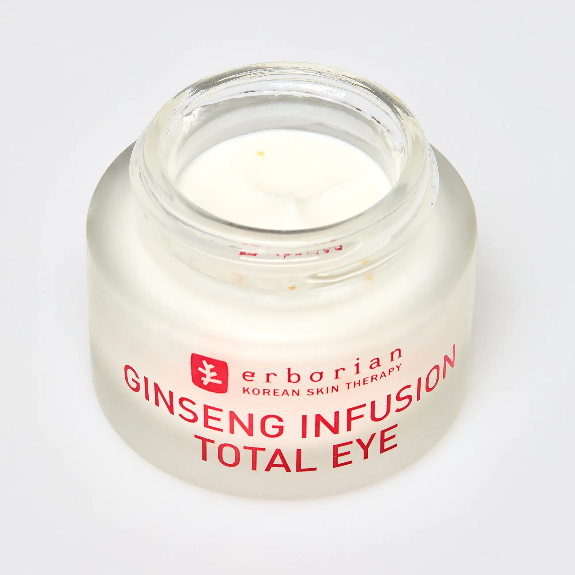 Женьшень Восстанавливающий уход за кожей вокруг глаз