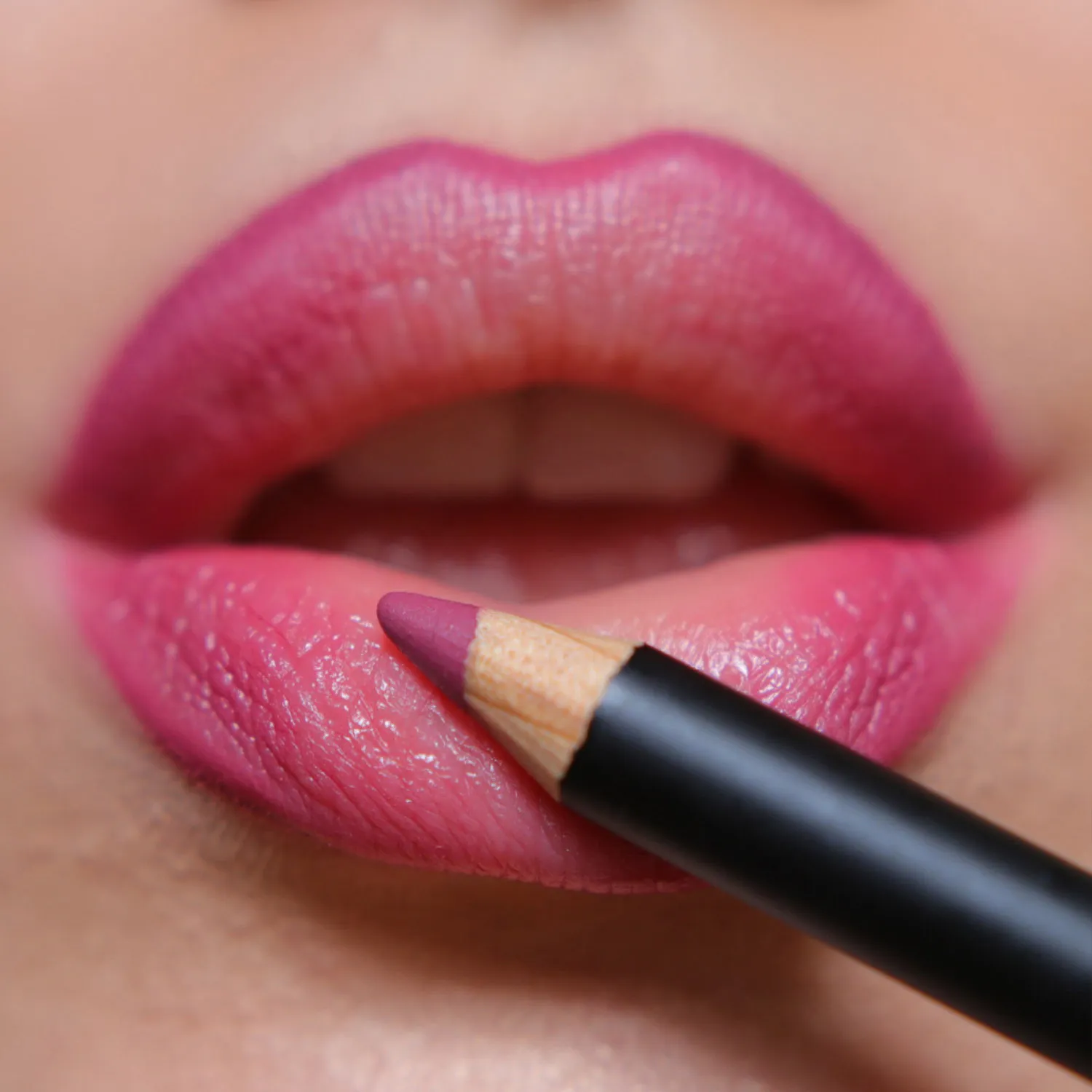 Ultimate Карандаш для Губ