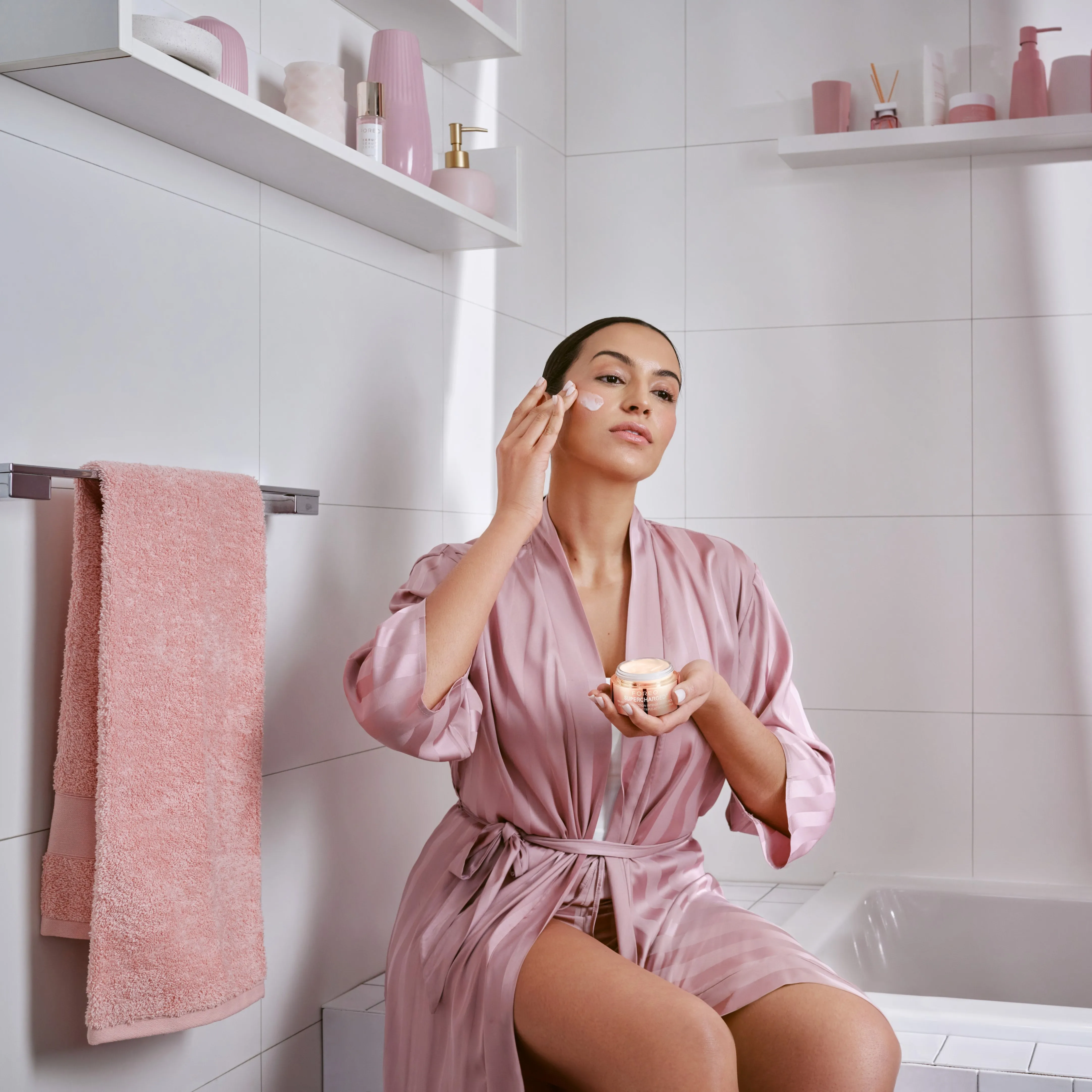 Интенсивно увлажняющий гель-крем все-в-одном SUPERCHARGED™ HA+PGA TRIPLE ACTION INTENSE MOISTURIZER