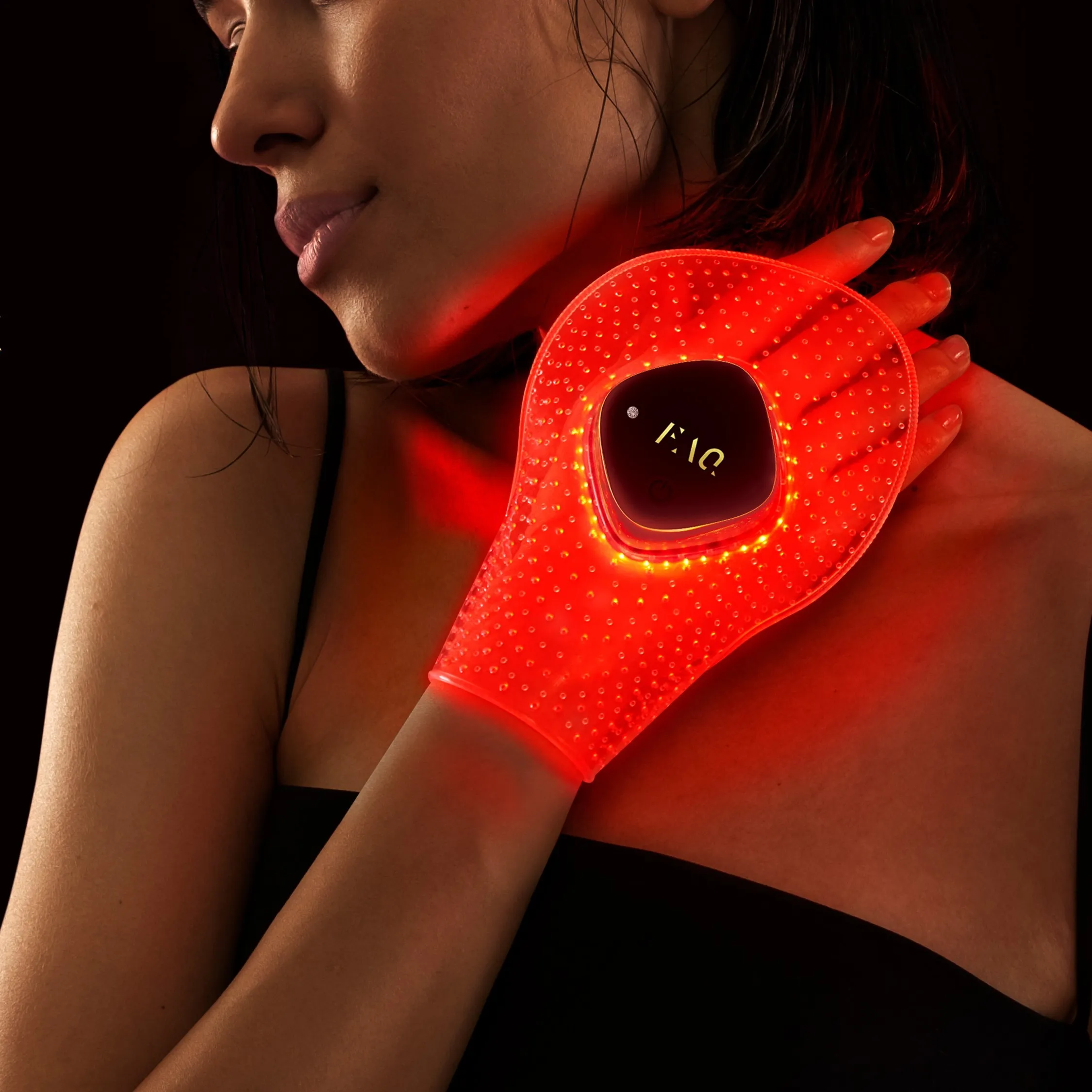 Ультралегкая LED-МАСКА FAQ™ 221 с 7 типами LED-света и ближним инфракрасным светом для молодости ваших рук