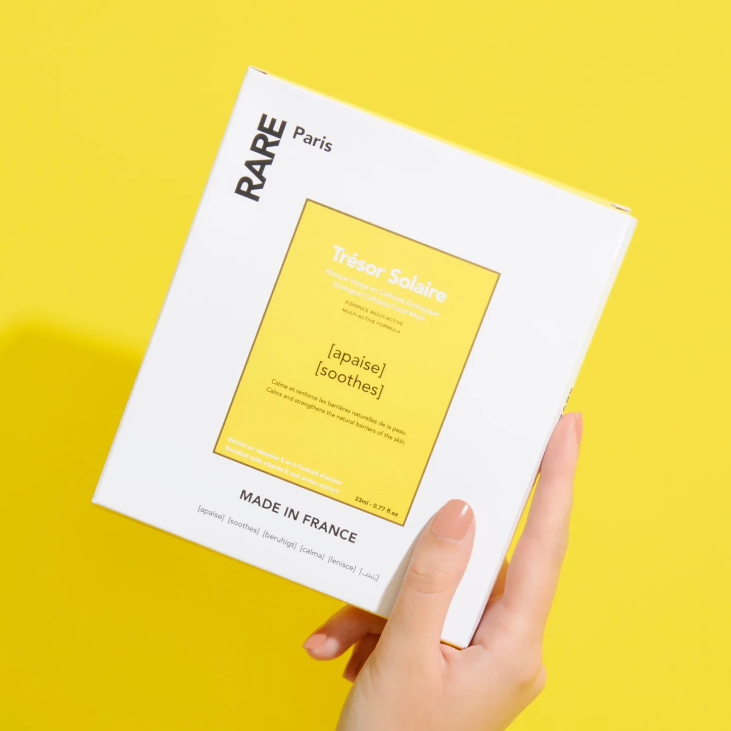 Trésor Solaire Успокаивающая и укрепляющая тканевая маска для лица