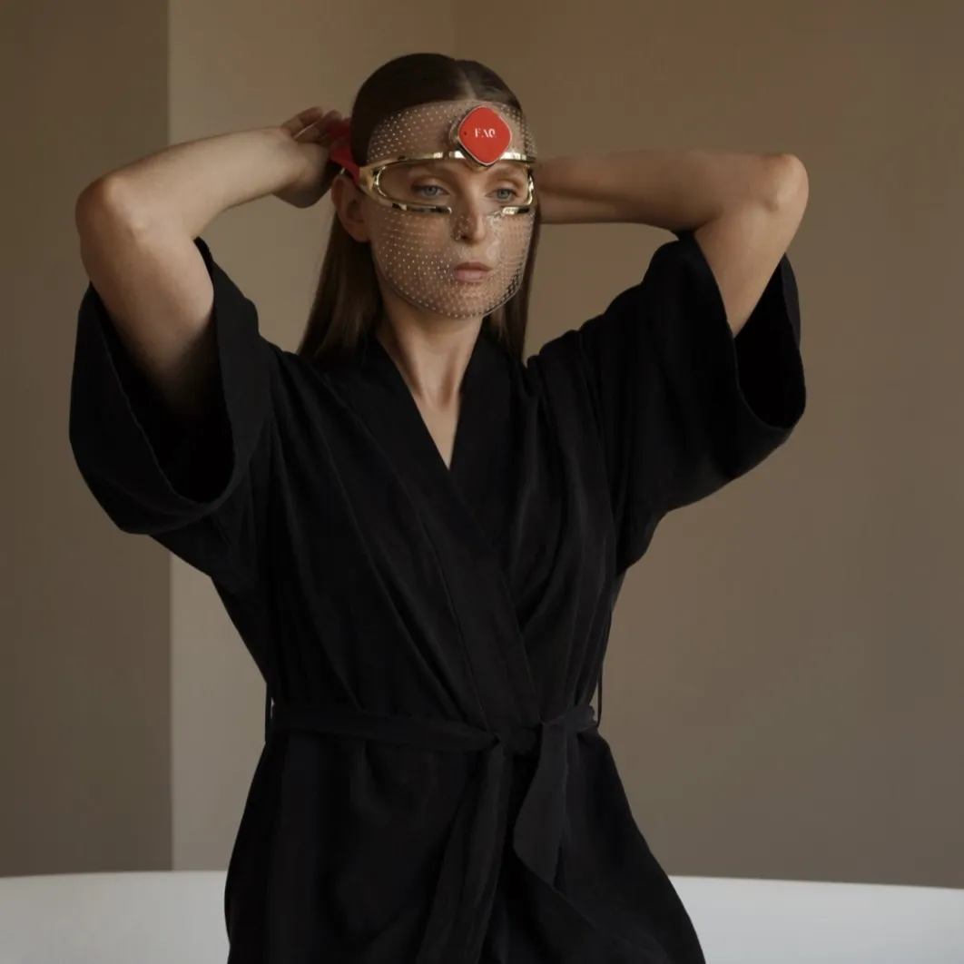 Ультралегкая LED-маска FAQ™ 201 с 3 типами LED-света для молодости вашей кожи