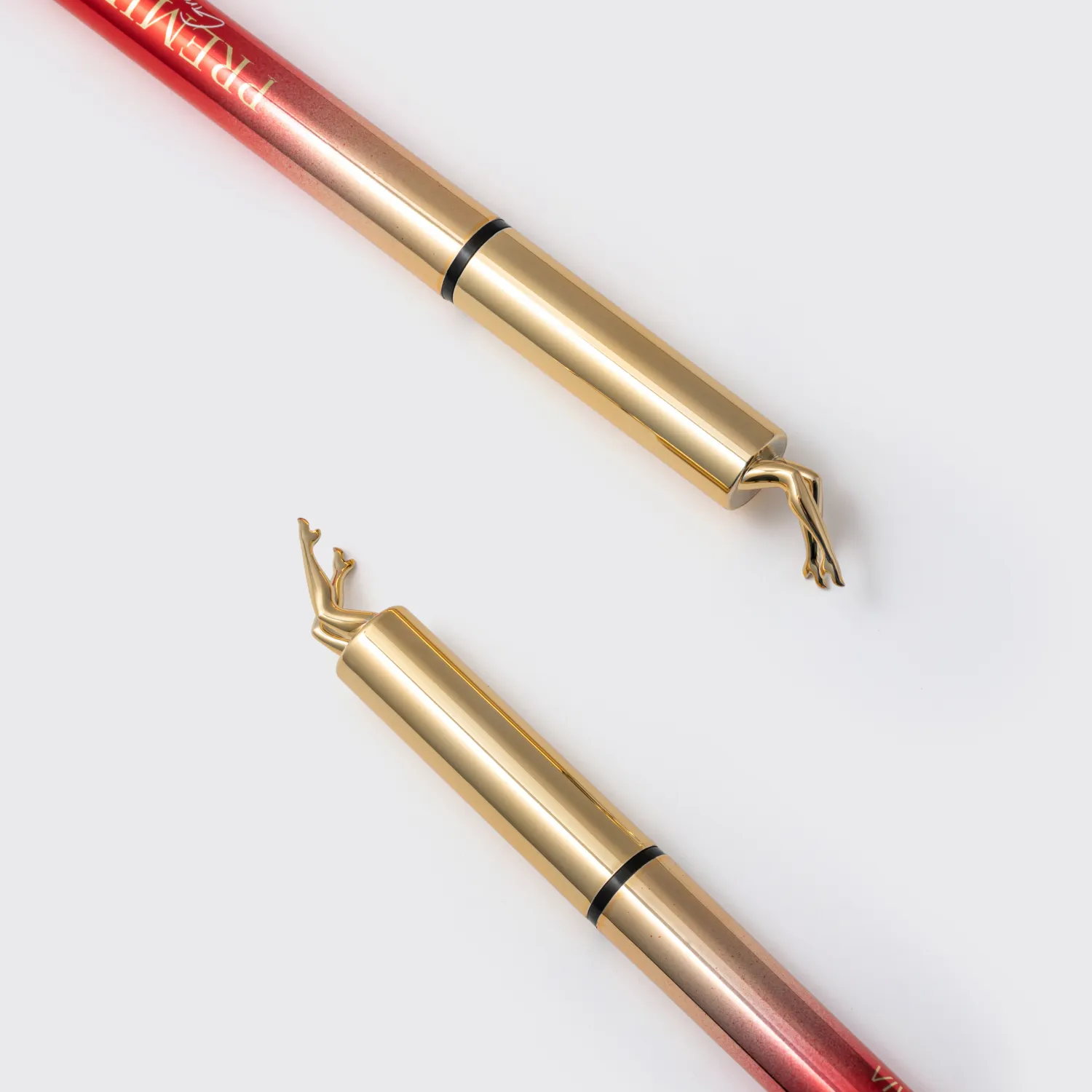 Premiere Grande Подводка для глаз с мерцанием