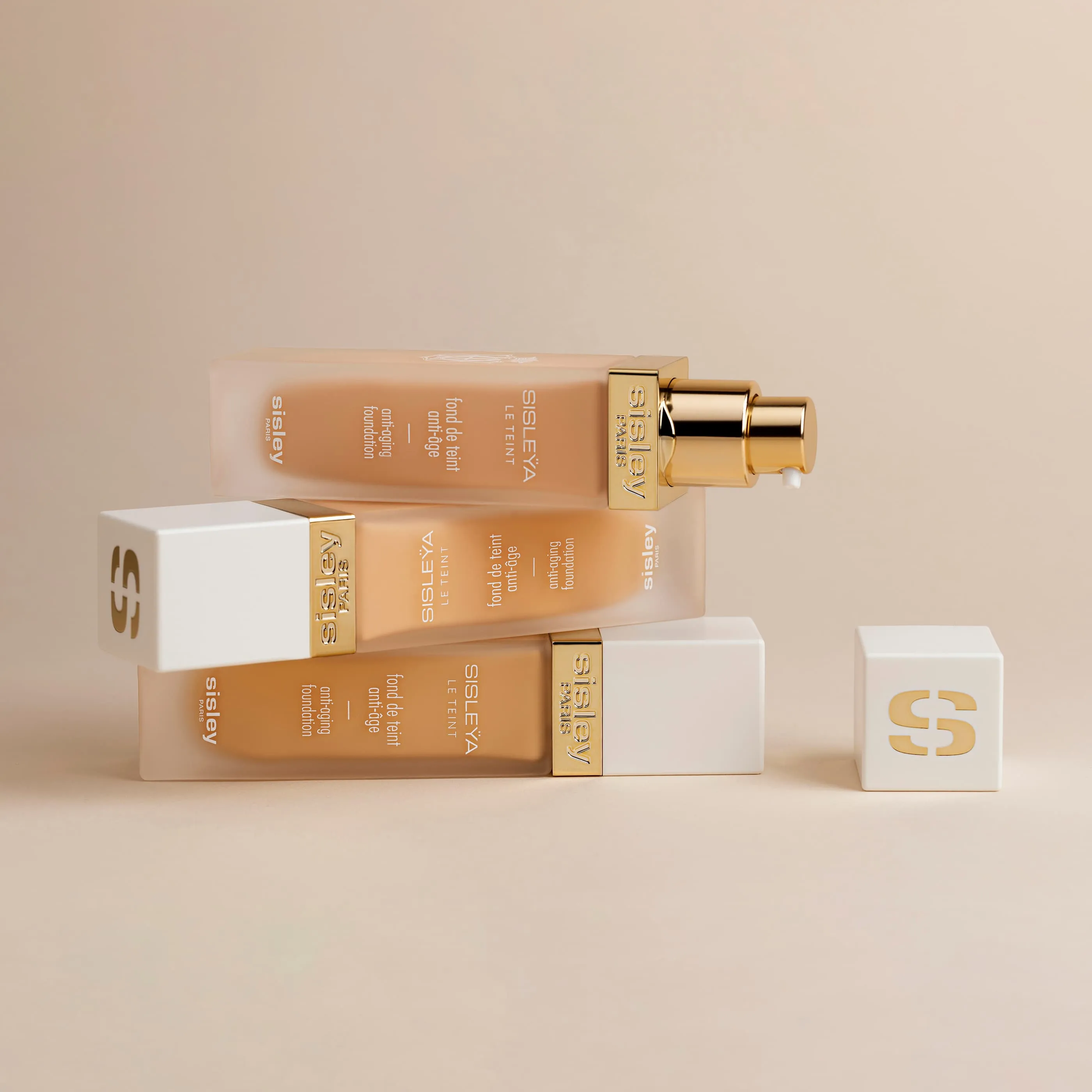 Sisleÿa Le Teint Тональный антивозрастной крем