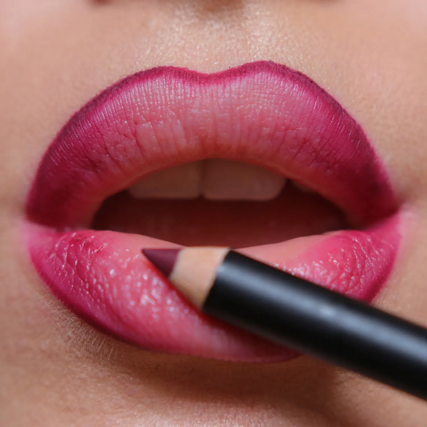 Ultimate Карандаш для Губ