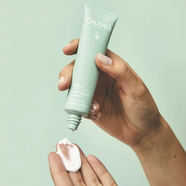 VINOPURE Матирующий увлажняющий флюид