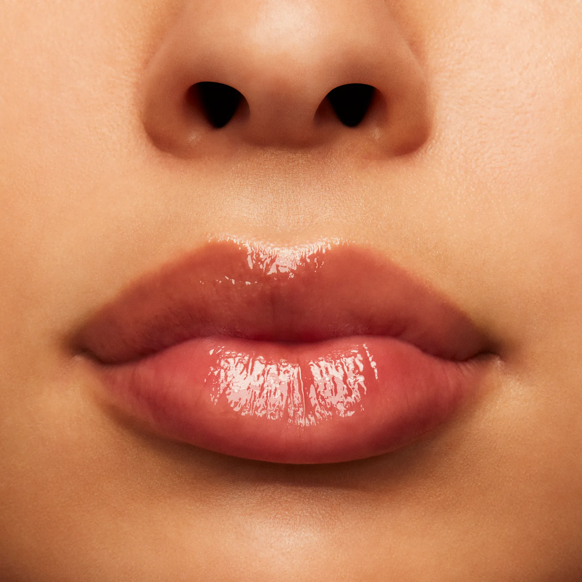 SQUIRT PLUMPING GLOSS STICK Бальзам для губ, придающий объем