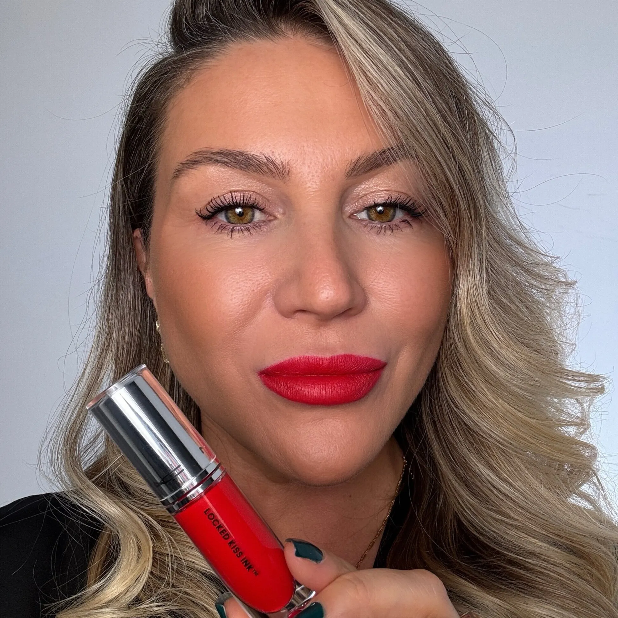 LOCKED KISS INK™ 24HR LIPCOLOUR Жидкая помада