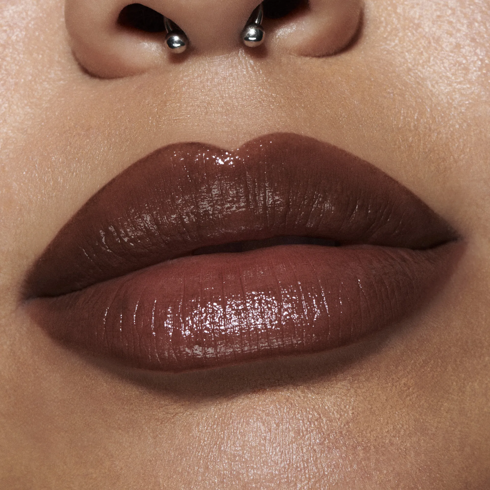 LUSTREGLASS LIPSTICK Помада глянцевая