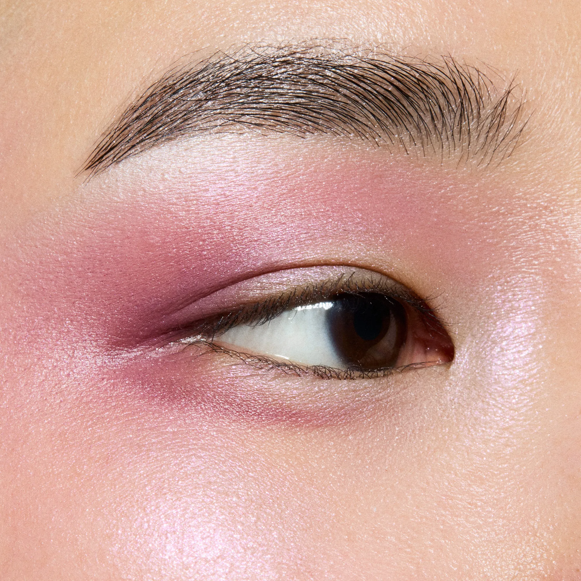 GLITTER EYE SHADOW Тени для век