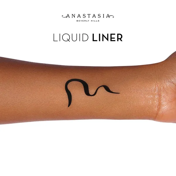 LIQUID LINER Жидкая подводка для глаз