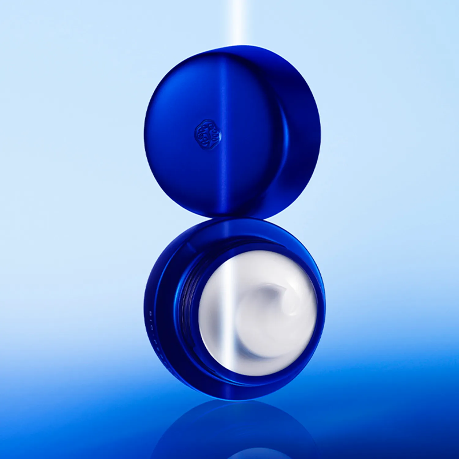 Bio-performance HIForce Регенерирующий крем для лица 