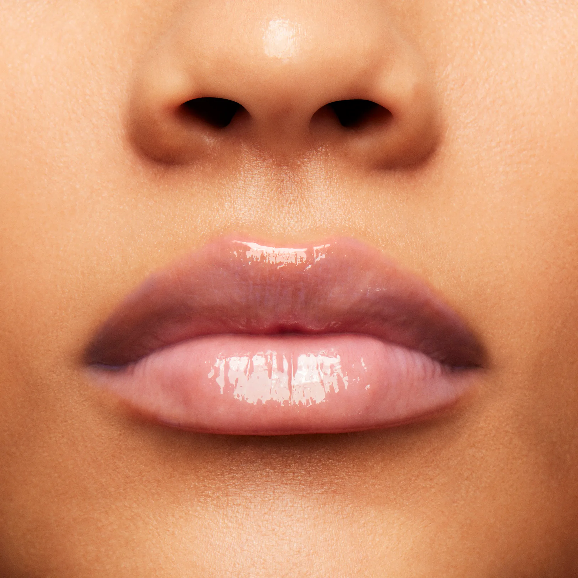 SQUIRT PLUMPING GLOSS STICK Бальзам для губ, придающий объем