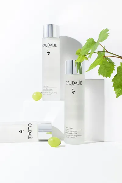 VINOPERFECT Концентрированная эссенция для сияния кожи с гликолевой кислотой