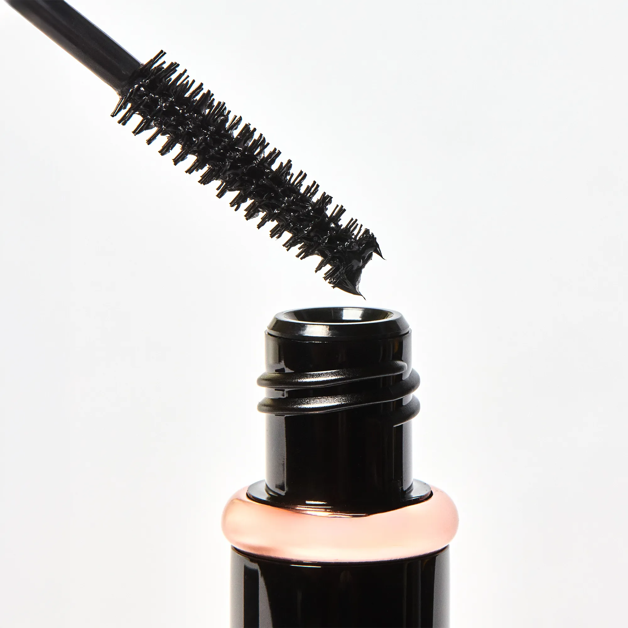 LASH SCULPT Тушь для ресниц удлиняющая объемная