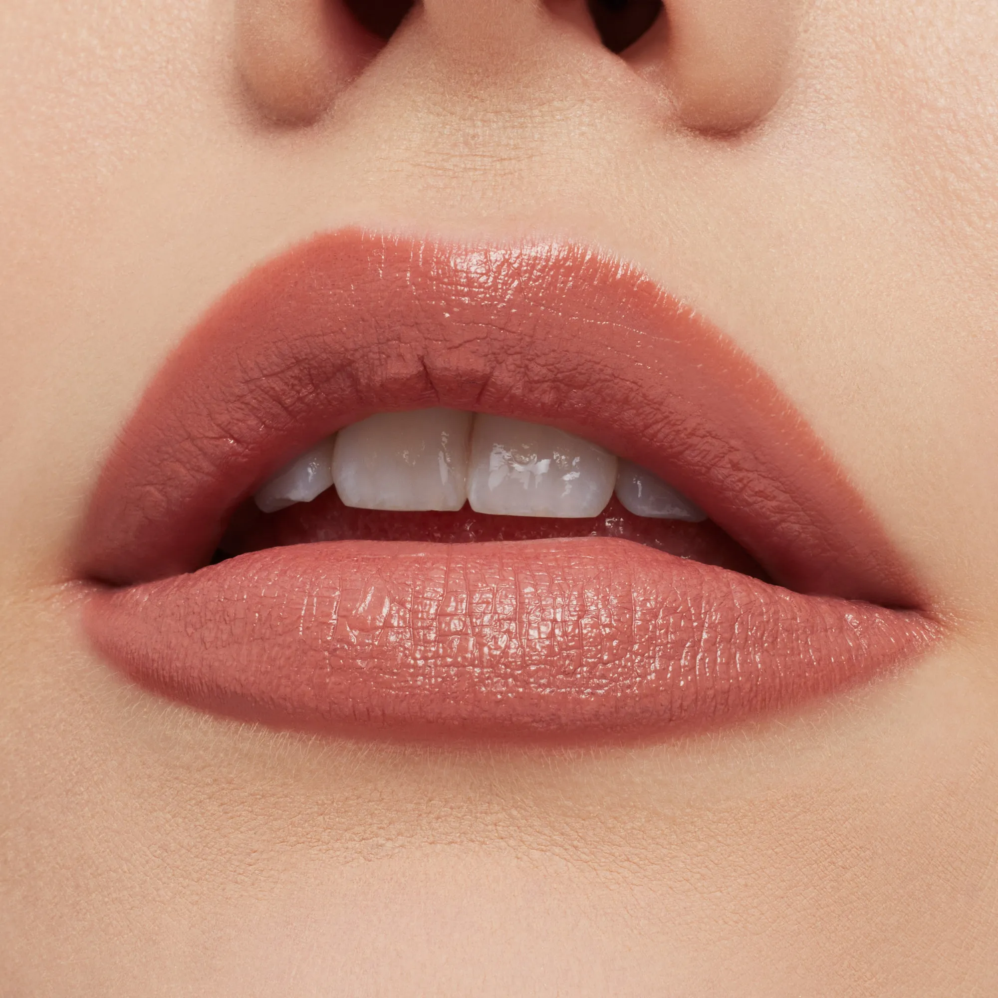 MACXIMAL SLEEK SATIN LIPSTICK Губная помада